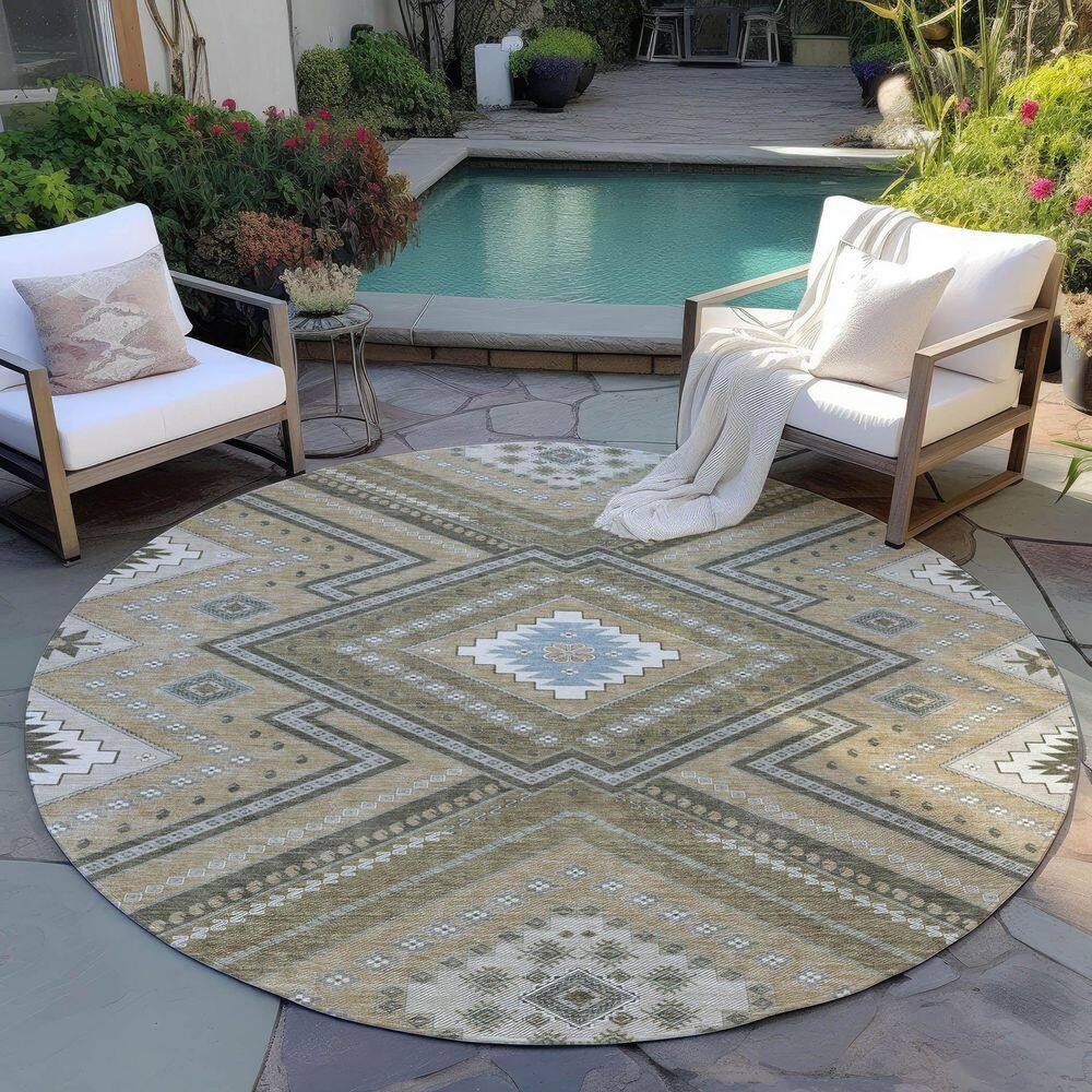 Beige Tribal Pattern 8' Round Synthetic Rug