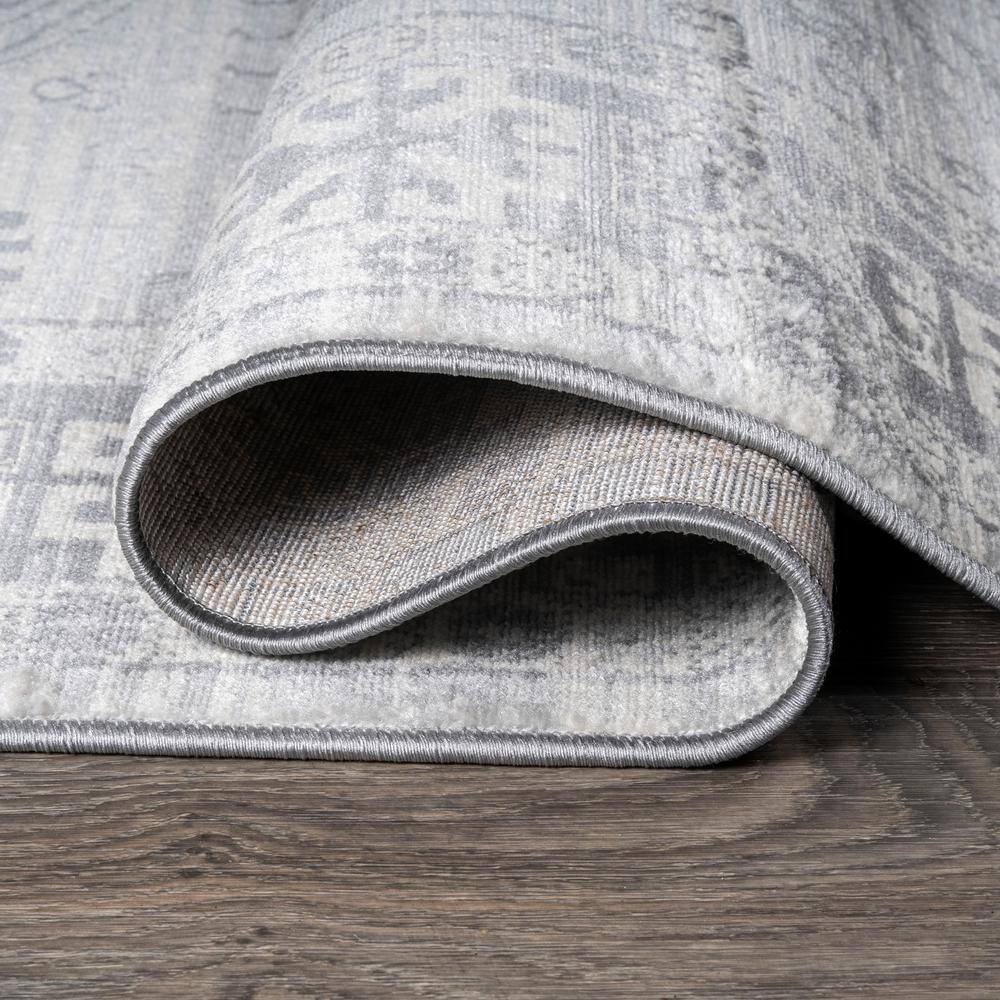 Elegant 8' Gray Square Synthetic Reversible Area Rug