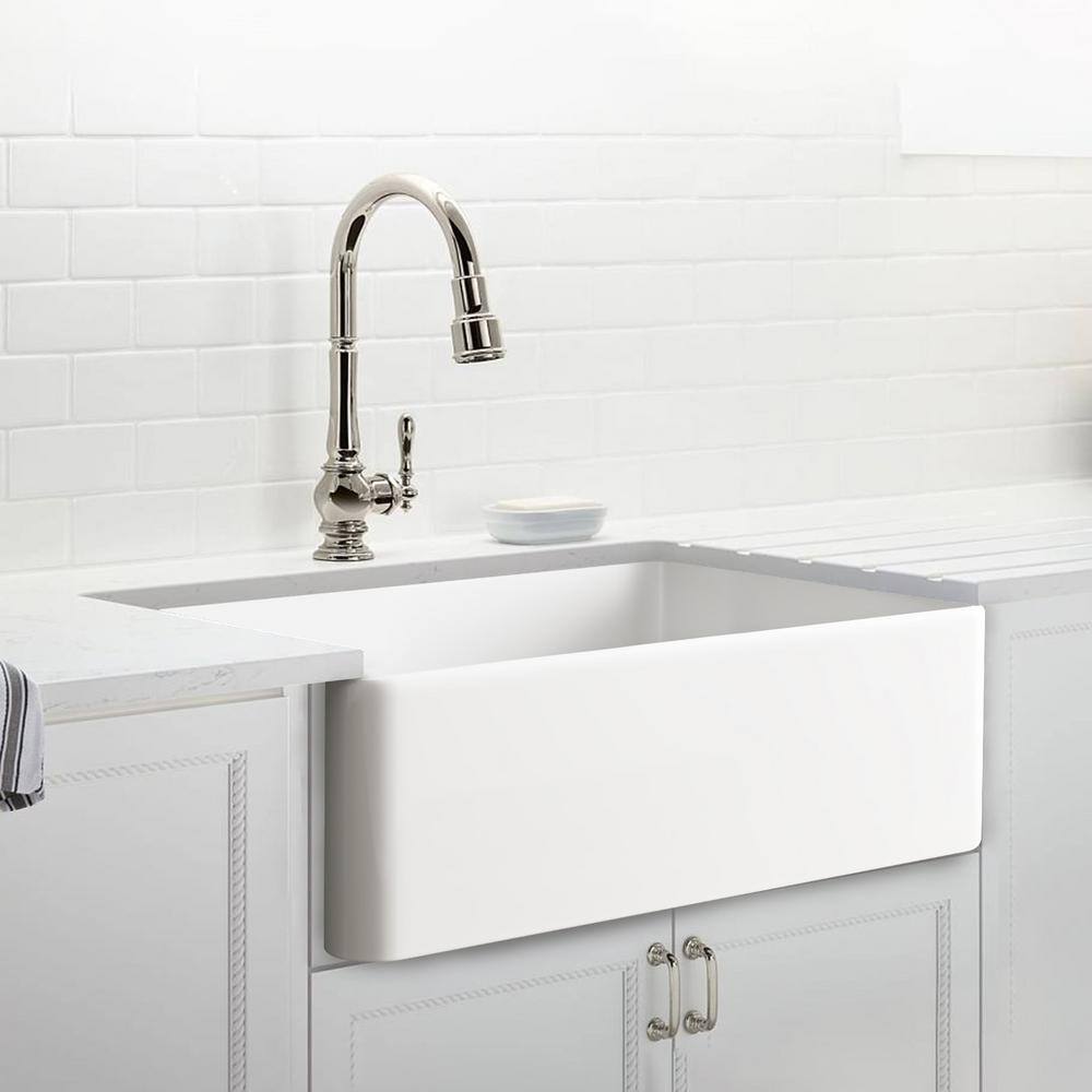 Interbath 30 in. L x 18 in. W Farmhouse/ApronFront Single Bowl Fireclay Kitchen Sink in White