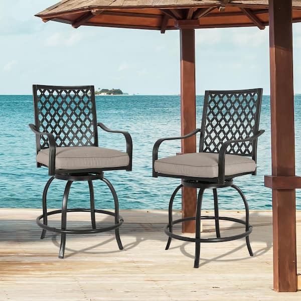 Outdoor beach bar online stools