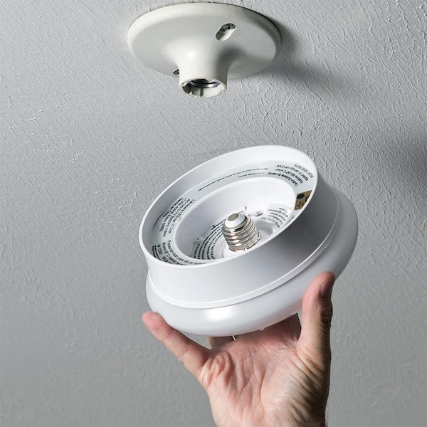 60-Watt Equivalent 7 in. E26 Motion Sensor LED Light Bulb Customize Hold Times Closet Rated in Bright White (4-Pack)