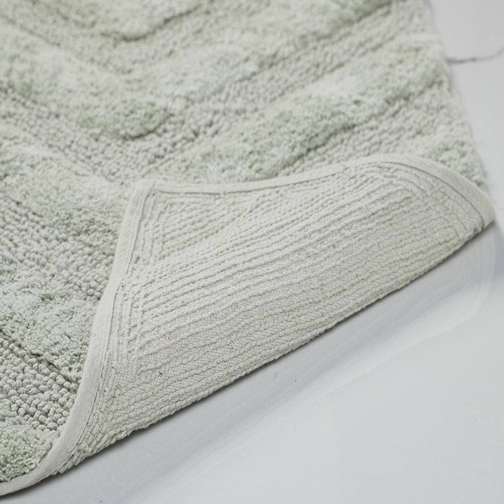 Hugo Dark Sage 21" x 34" Cotton Tufted Bath Rug