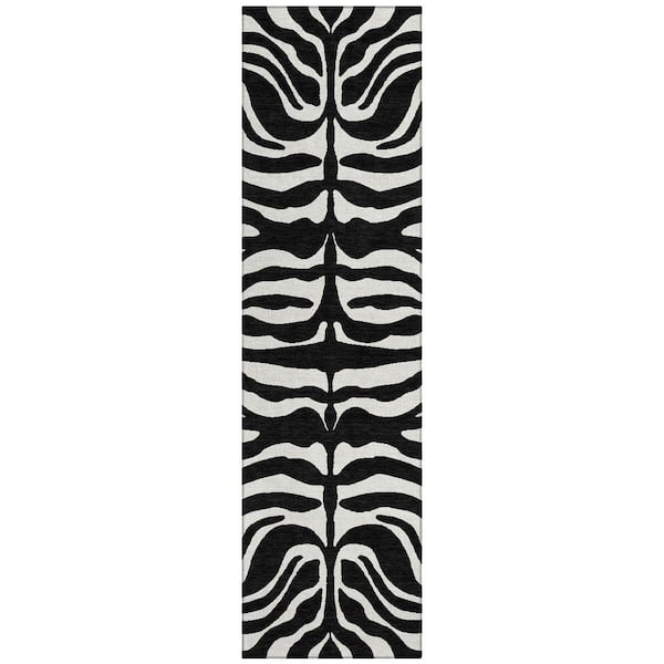 Chantille Machine Washable Indoor/Outdoor Abstract ACN1042 Black 2 ft. 3 in. x 7 ft. 6 in. Area Rug