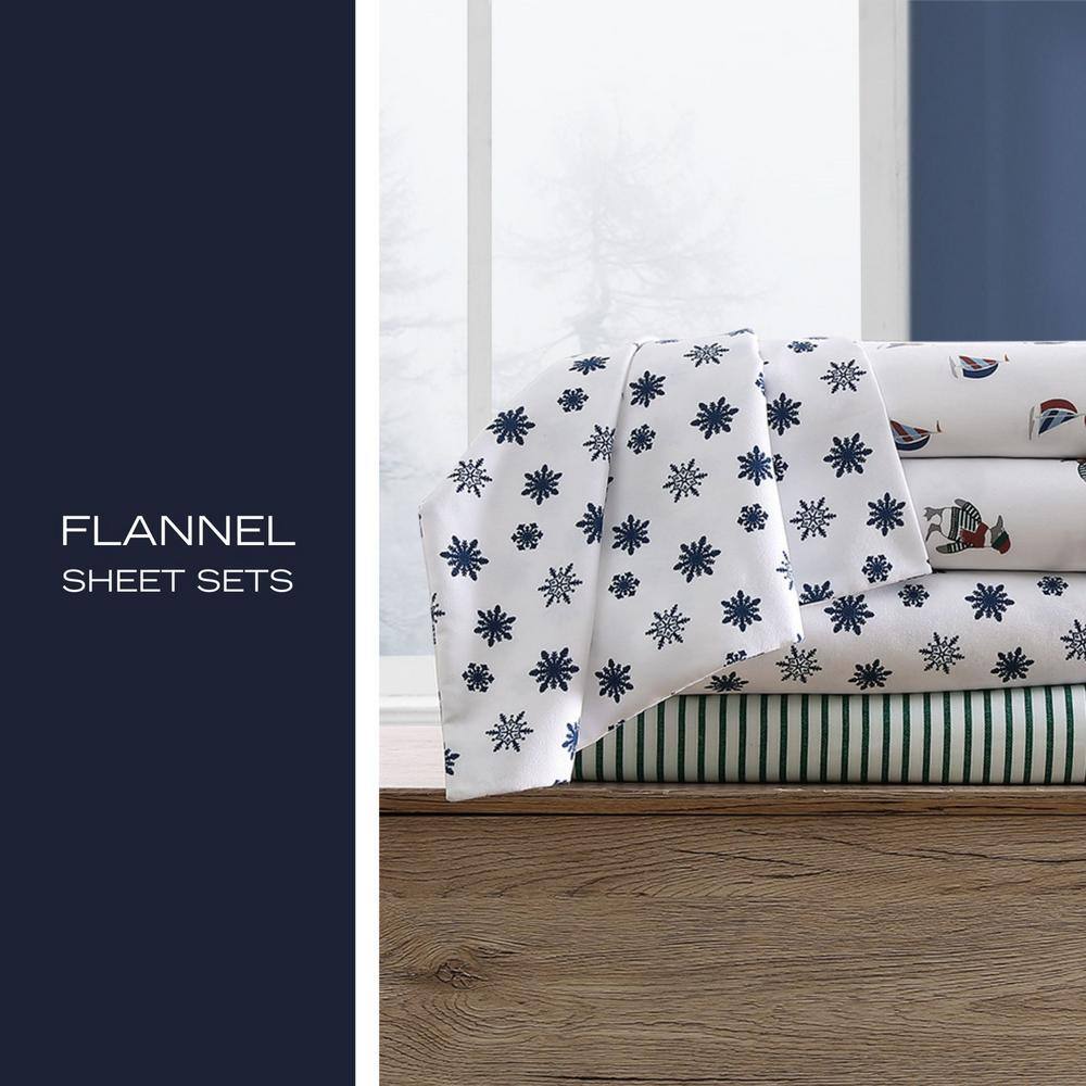 Snow White Twin Flannel Sheet Set with Graphic Detail