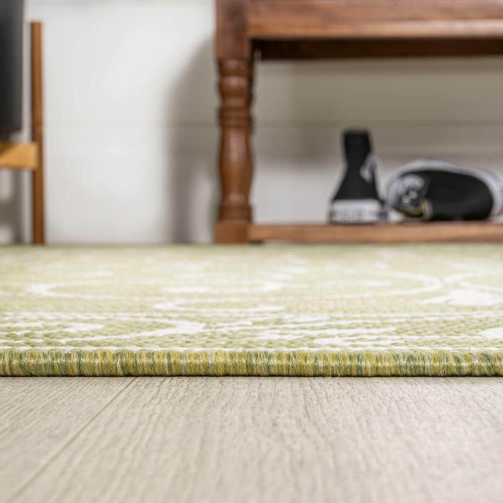 Charleston Green and Cream Filigree Indoor/Outdoor Runner Rug