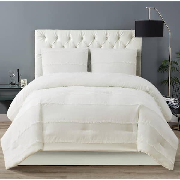 Christian Siriano Kristen 3-Piece White Polyester Full/Queen Comforter Set