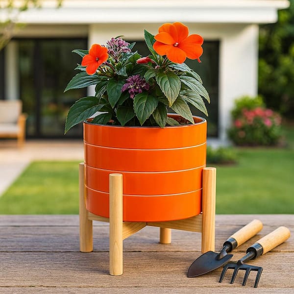 Liv & Skye 6 in. Orange Ceramic Planter with Wood Stand 15898-03