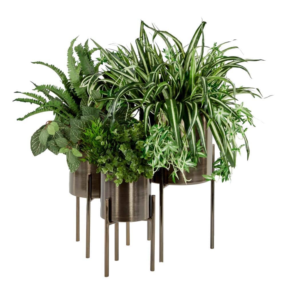Sleek Trio Black Metal Indoor/Outdoor Planter Set with Removable Stands