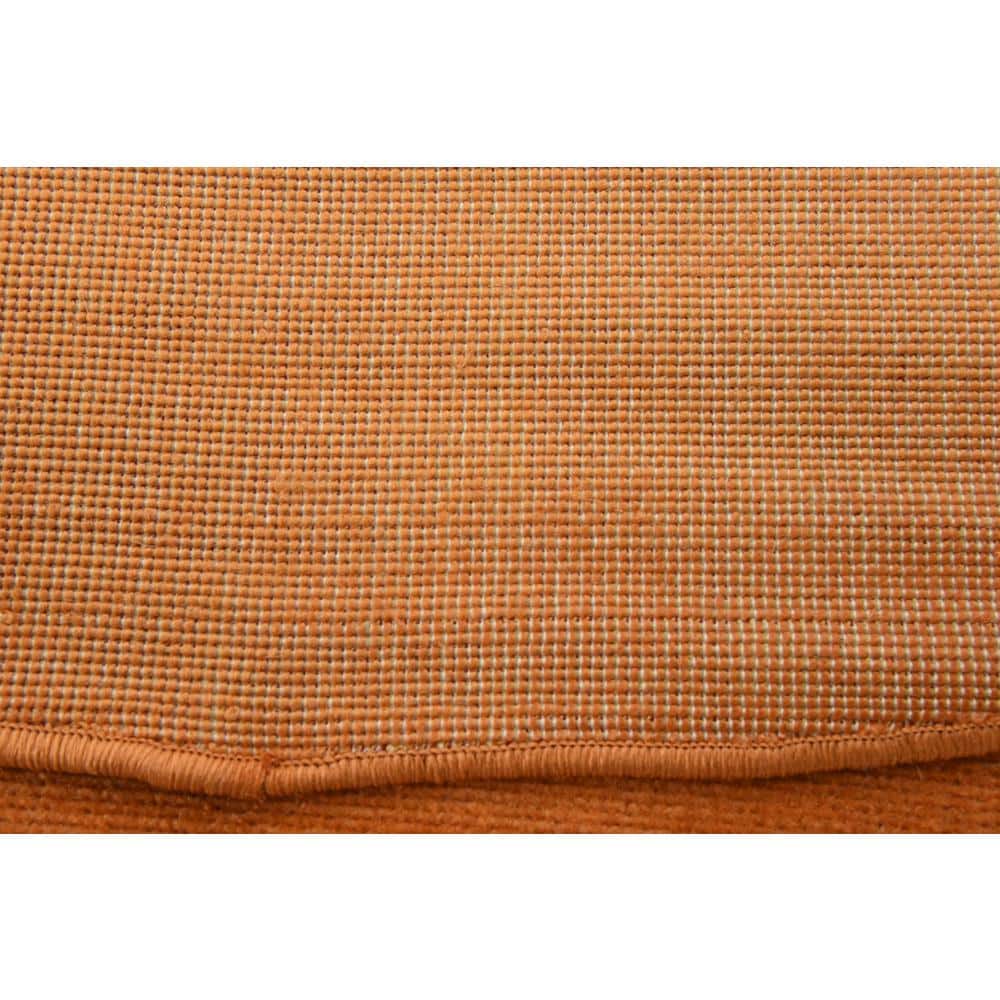 5 ft Round Orange Synthetic Easy Care Area Rug