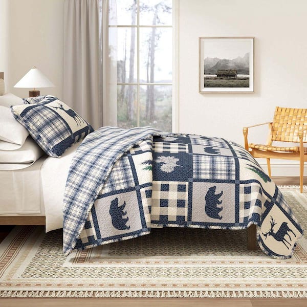Blue Lodge Patchwork Full/Queen Microfiber 3-Piece Quilt Set Bedspread