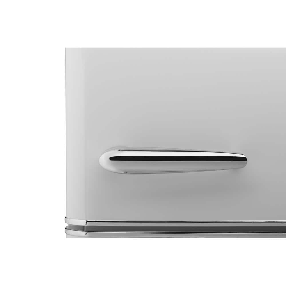 Frost White 7 Cu. Ft. Retro Bottom Freezer Refrigerator