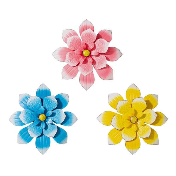 Glitzhome 15 in. D Outdoor Metal Dimensional Flowers Wall Decor (Set of 3)