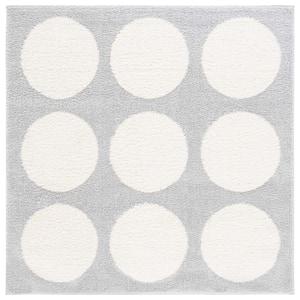 Norway Gray/Ivory 7 ft. x 7 ft. Circle Two-Toned Square Area Rug