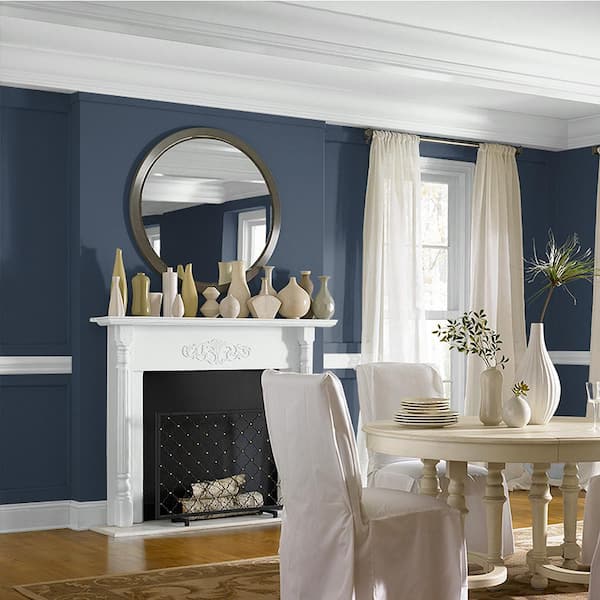 Navy Blue Paint, Houston life and style