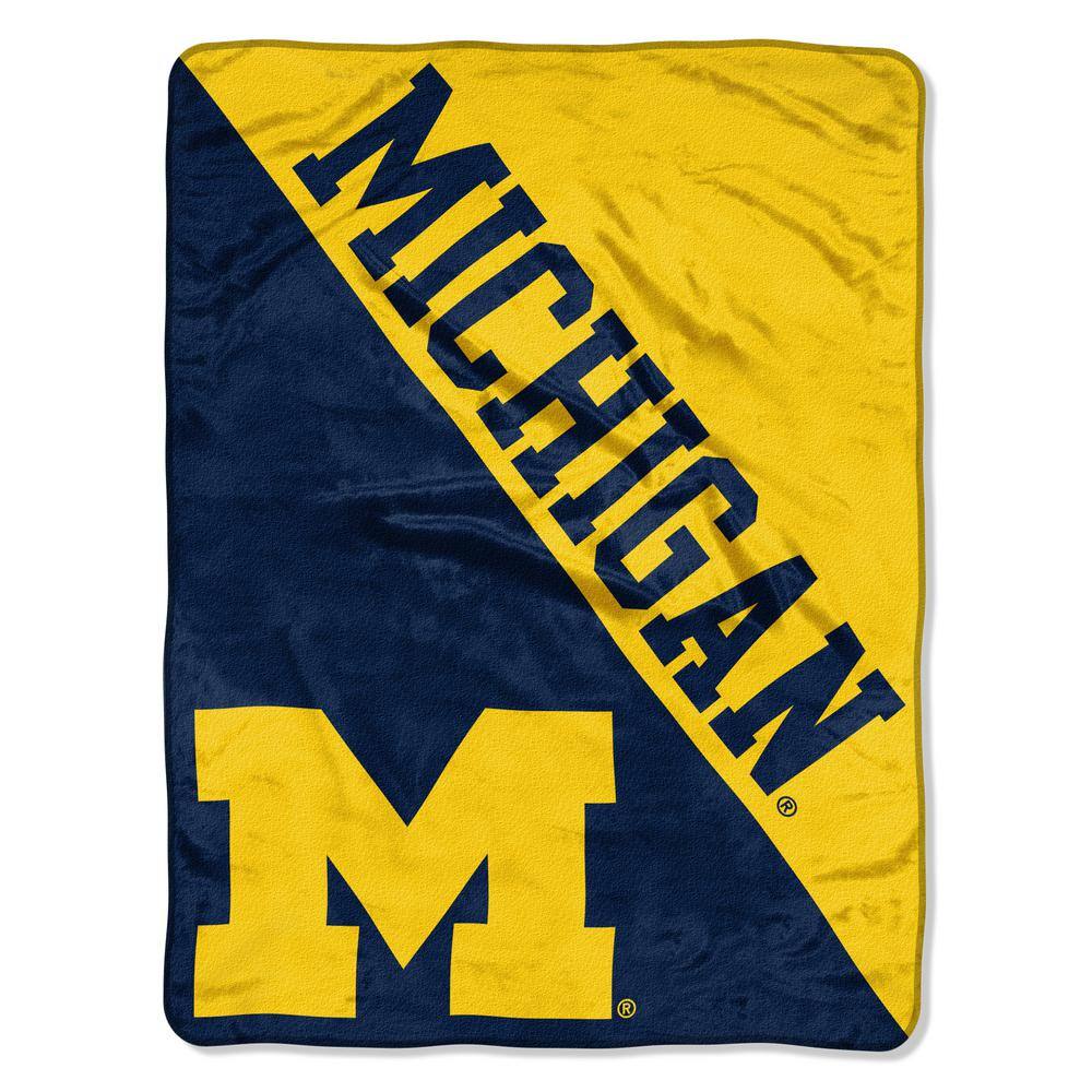 Halftone University Of Michigan Polyester Twin Knitted Blanket 1col059030021ret The Home Depot