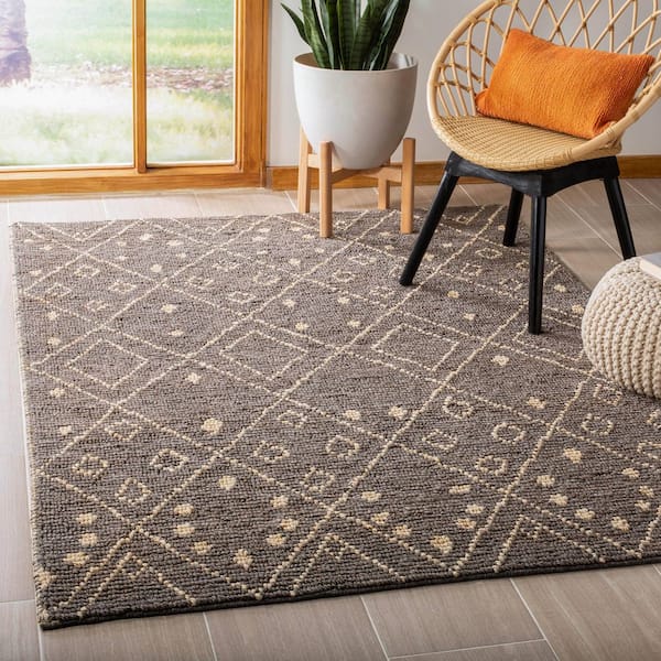 Bohemian 2 ft. x 3 ft. Gray/White Geometric Diamond Area Rug