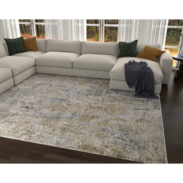 Ivy Gold 8 ft. Vintage Distressed Round Area Rug