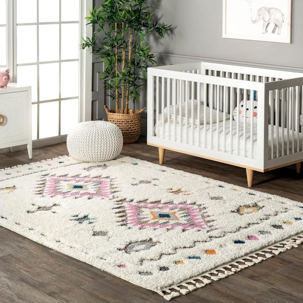nuLOOM Jocelyn Carved Tribal Shag White 7 ft. 10 in. x 10 ft. Area Rug