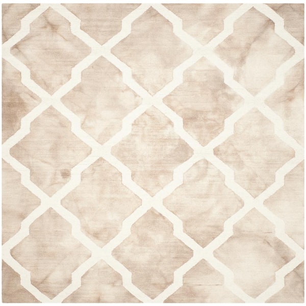 SAFAVIEH Dip Dye Beige/Ivory 5 ft. x 5 ft. Square Multi-Point Trellis Distressed Area Rug