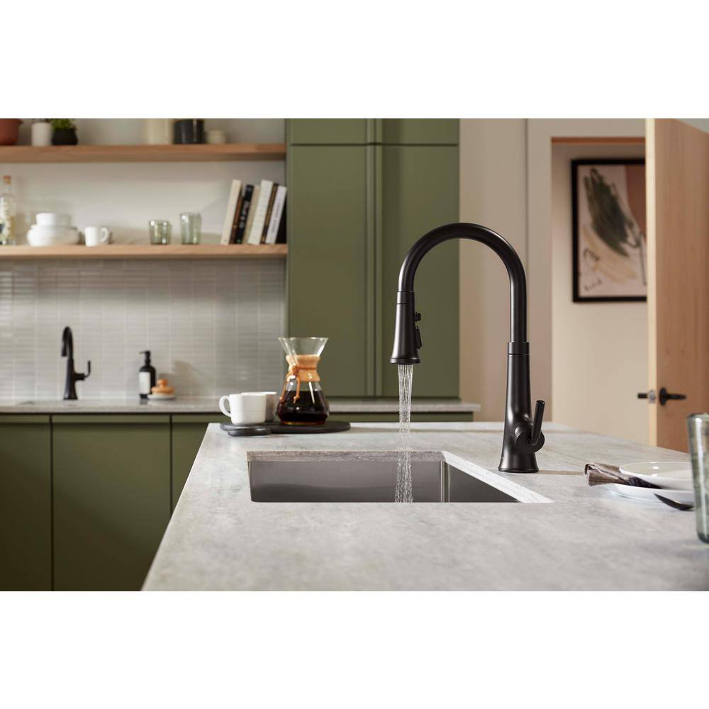 Matte Black Single Handle Pull Down Kitchen Faucet with Spray