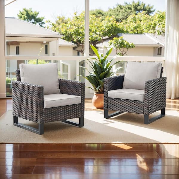 Opohoro U-Weave Metal and Brown Wicker Outdoor Lounge Chair with Olefin Beige Cushions (2-Pack)