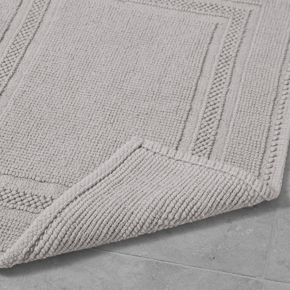 Light Gray Cotton Stonewash Racetrack Bath Rug 17" x 24"