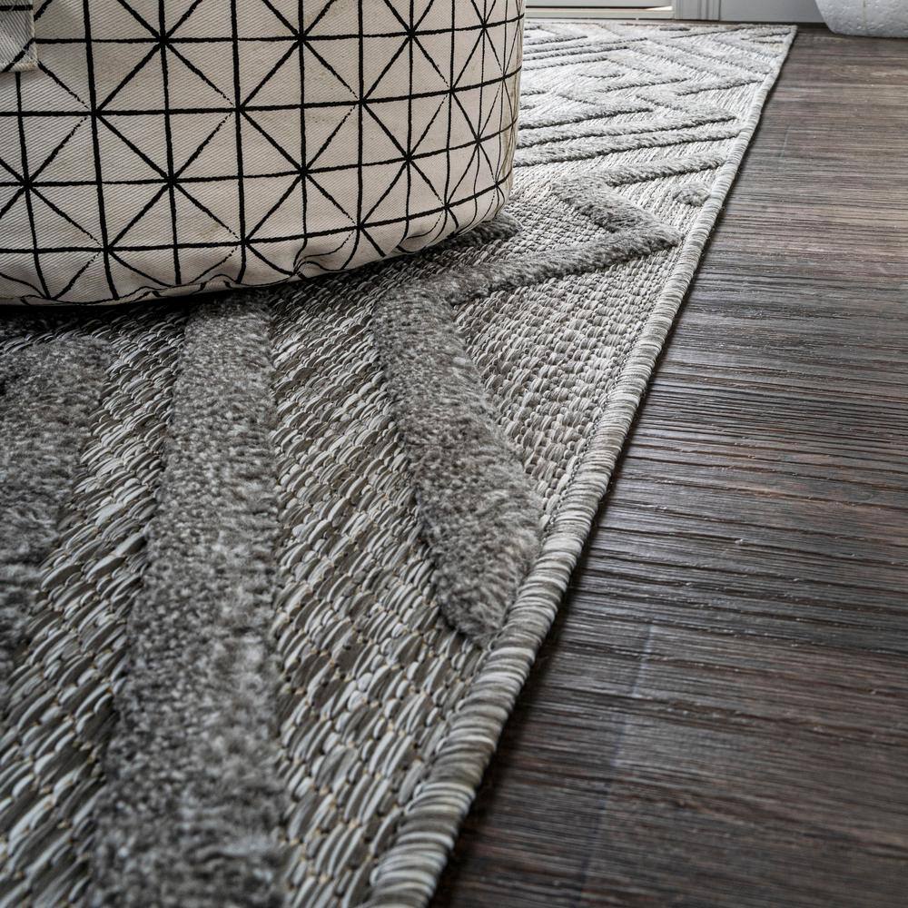 Modern Vintage Moroccan Diamond 8' x 10' Dark Gray Indoor/Outdoor Rug