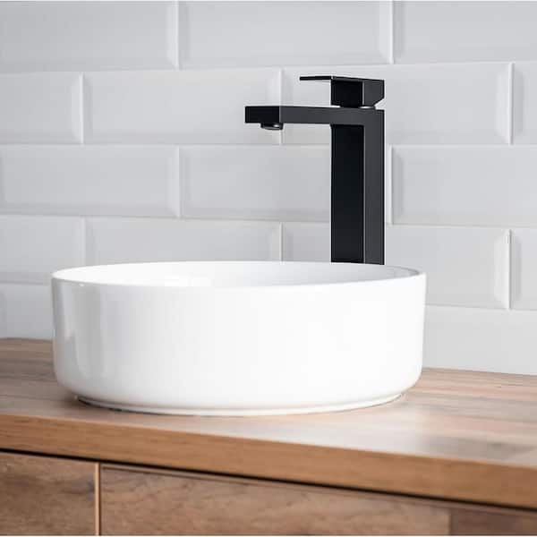 Basin Faucet Single Handle Single Hole Bathroom Faucet with 15° Angled Spout Splash-Free Soft Water Flow in Matte Black