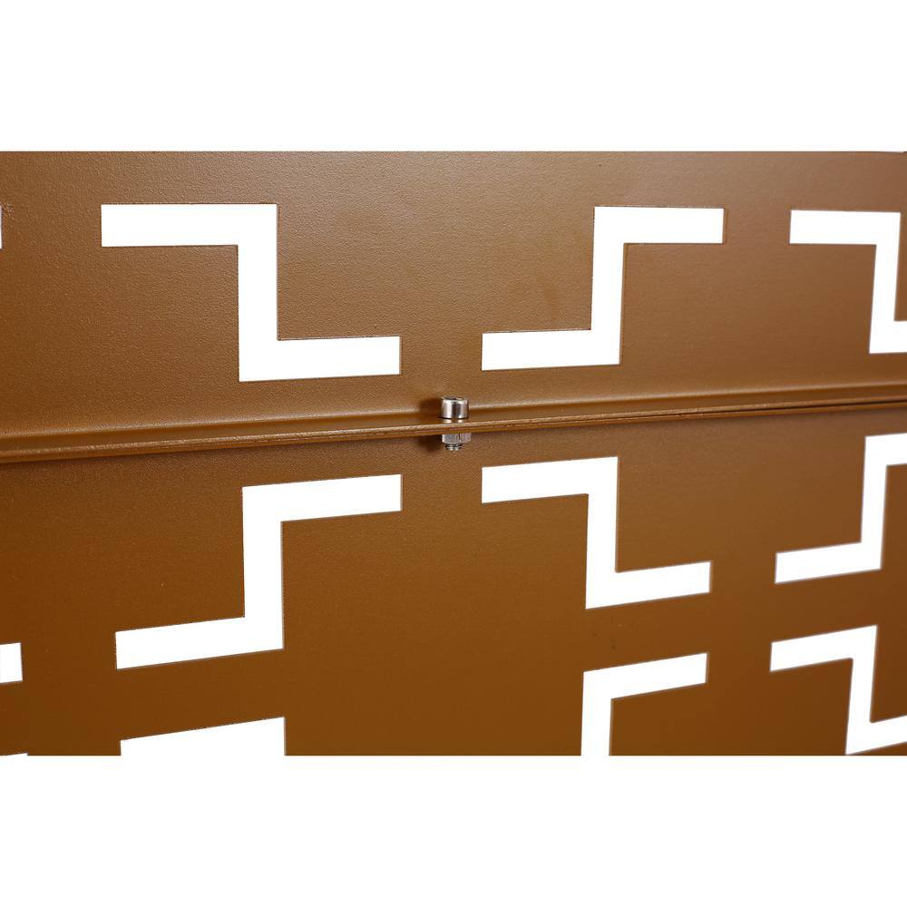 Close-up of the metal frame and joint connection of the privacy screen panel.