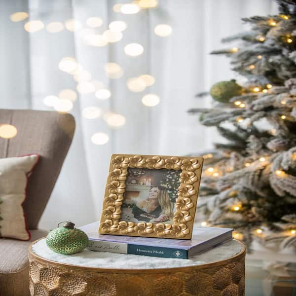 Retro Luxury 7.5 in. x 9.5 in. Gold Textured Picture Frame with