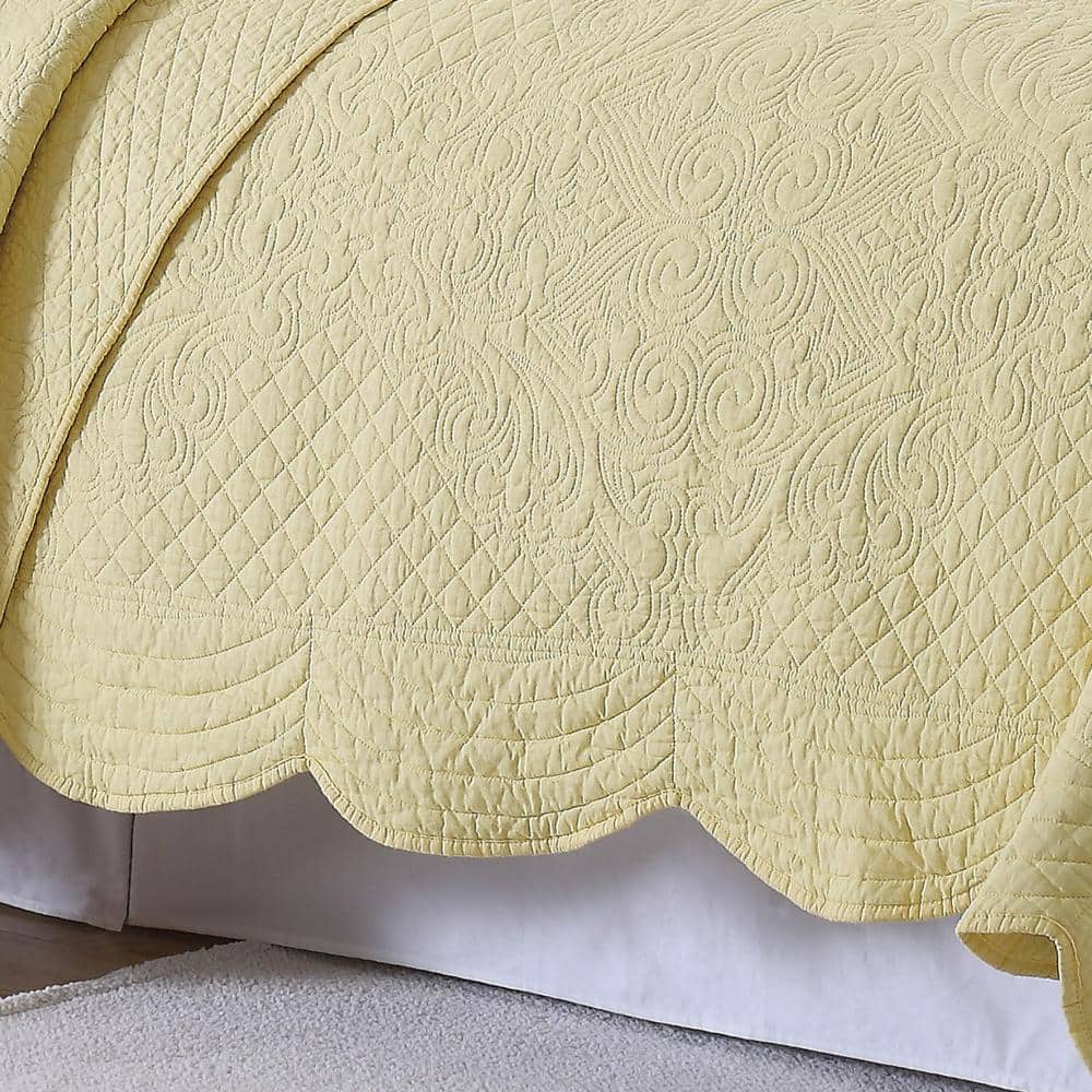 Yellow Twin Cotton Scalloped Quilt Set with Shams