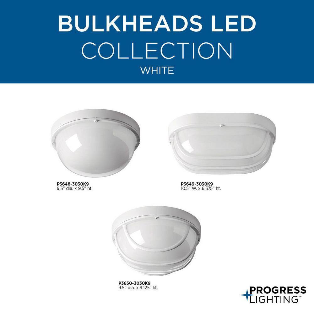 White Aluminum LED Indoor/Outdoor Bulkhead Light