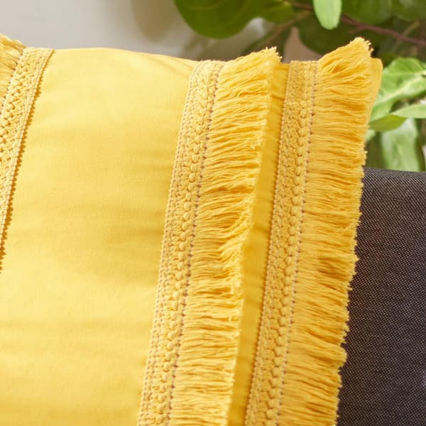 SAFAVIEH Grema Boho Fringe Decorative Accent Throw Pillow - On