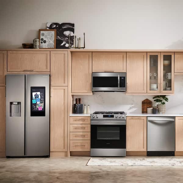 Samsung Empowers Life in the Kitchen with Family Hub Refrigerator - Samsung  US Newsroom