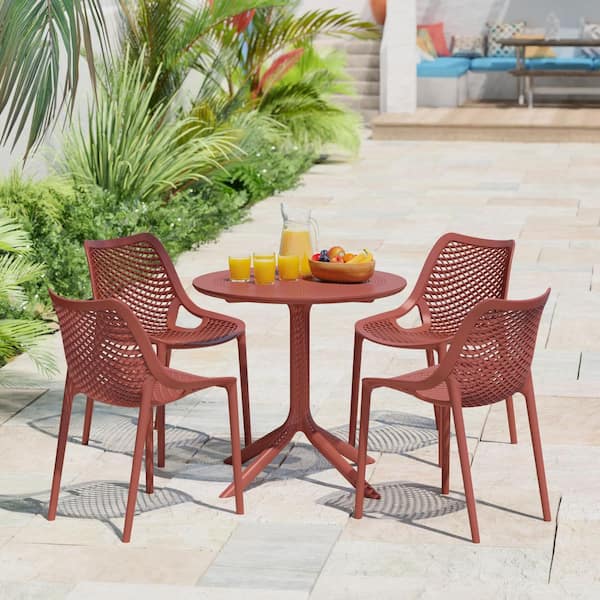 FrondandForm Modern Outdoor Patio Poly Plastic 31.5 in. Round Dining Table in Red