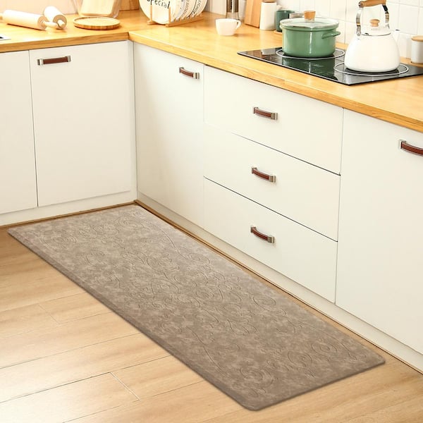 Cloud Comfort Beige 17 in. x 28 in. Medallion Anti-Fatigue Mat