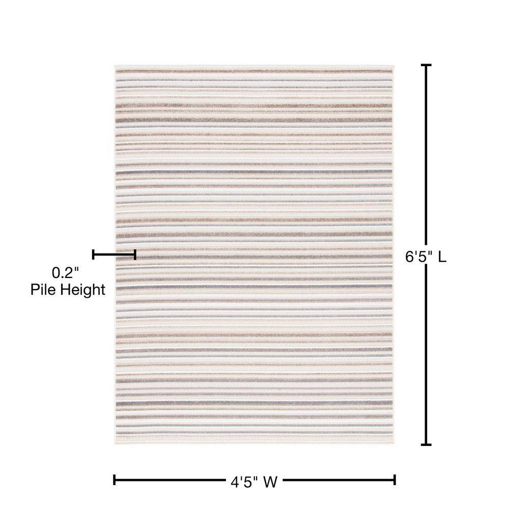 Ivory and Grey Geometric Reversible Synthetic Area Rug - 4'5" x 6'5"