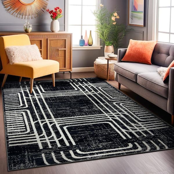 Bohemian Lines Area Rug Black 4 ft. x 6 ft. Area Rug
