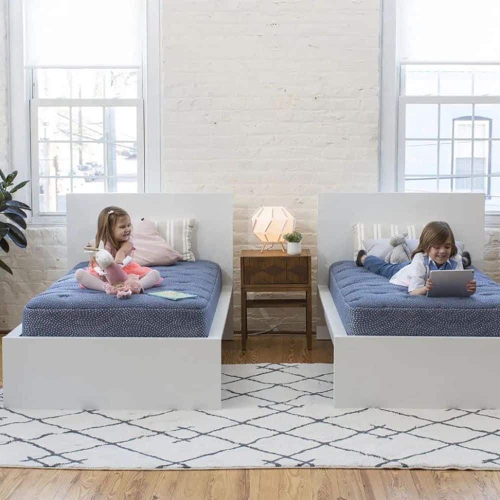 LUUF Little  Youth Twin XL Medium Hybrid 9 in. Mattress