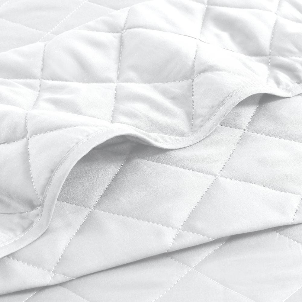 White Twin Microfiber Reversible Quilt Set with Shams