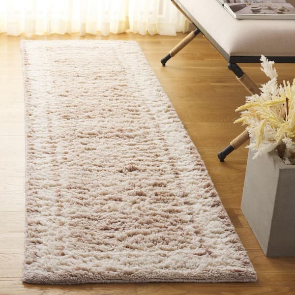 Vermont 2 ft. x 8 ft. Beige/Ivory Double Border Solid Runner Rug
