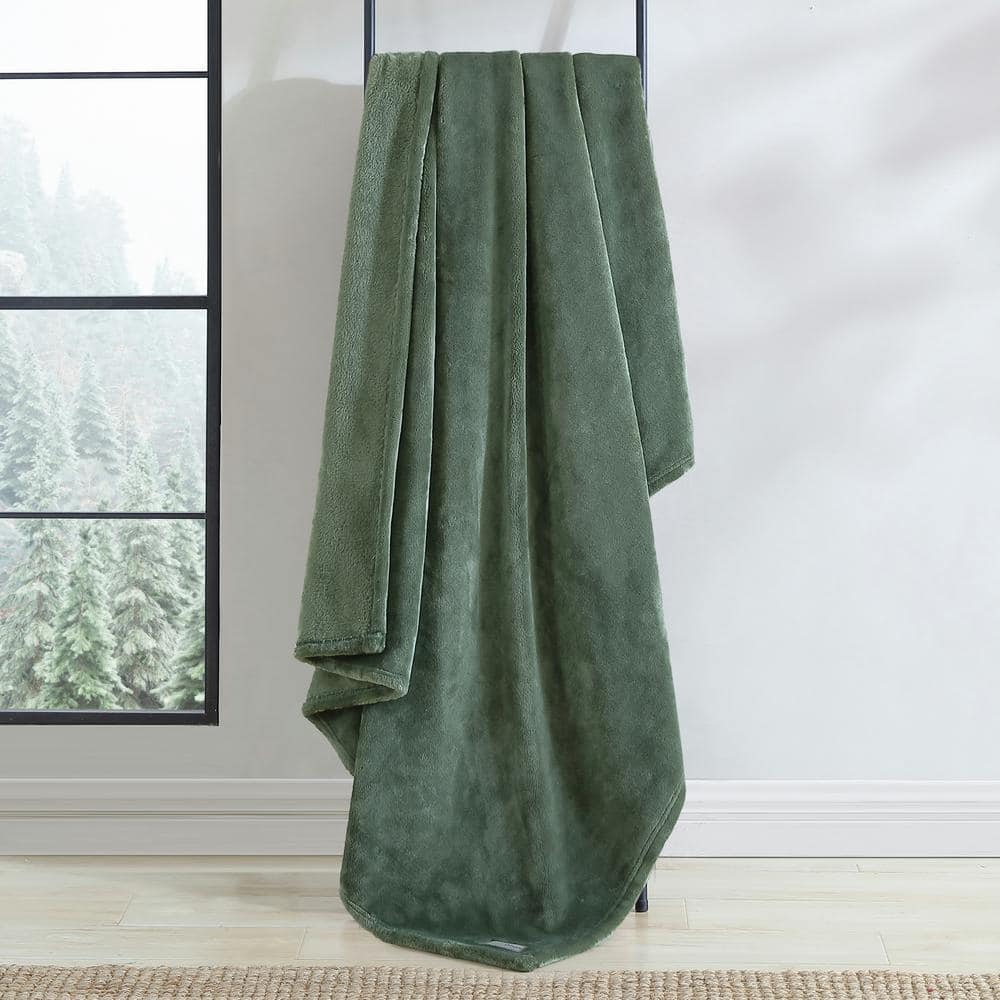 Luxurious Sherpa Fleece Reversible Throw Blanket, Green, 50"x60"