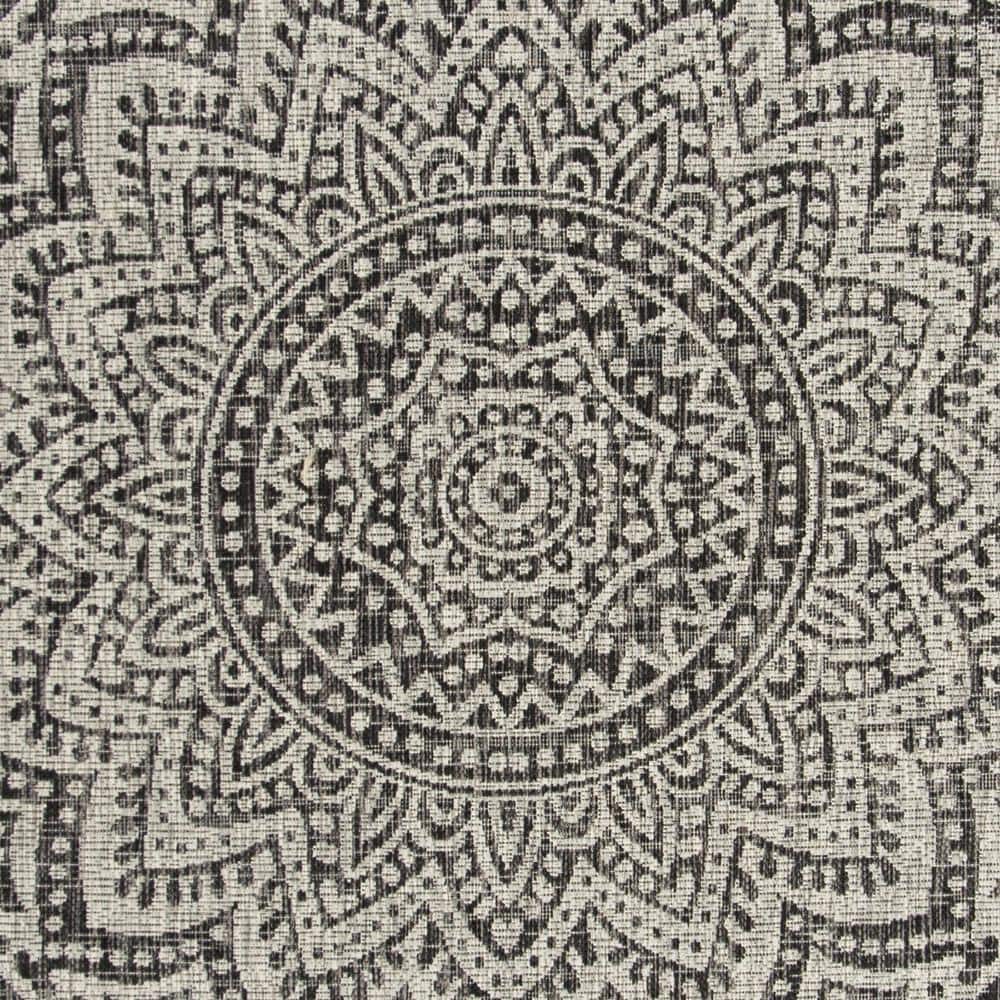 Light Grey and Black Round Synthetic Indoor/Outdoor Rug