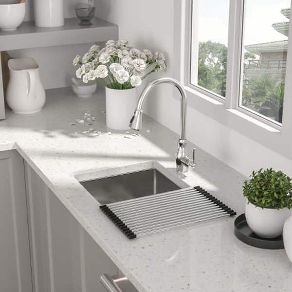 https://images.thdstatic.com/productImages/456c677a-e225-4309-b41e-523e39b46fda/svn/brushed-nickel-funkol-undermount-kitchen-sinks-w1243kmj58700-a0_600.jpg