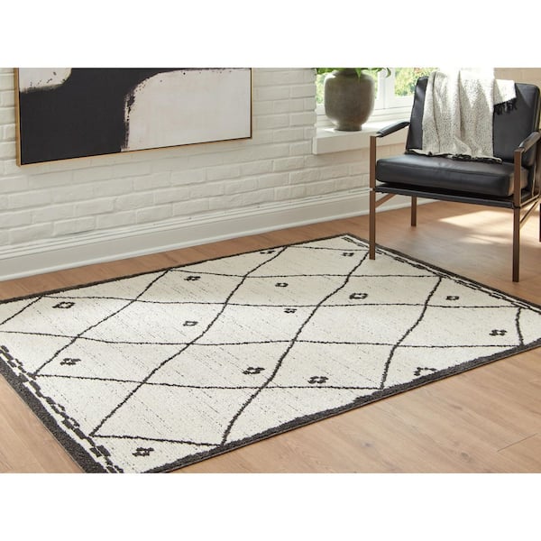 Fenriston 5 ft. x 7 ft. Black/Beige Geometric Area Rug