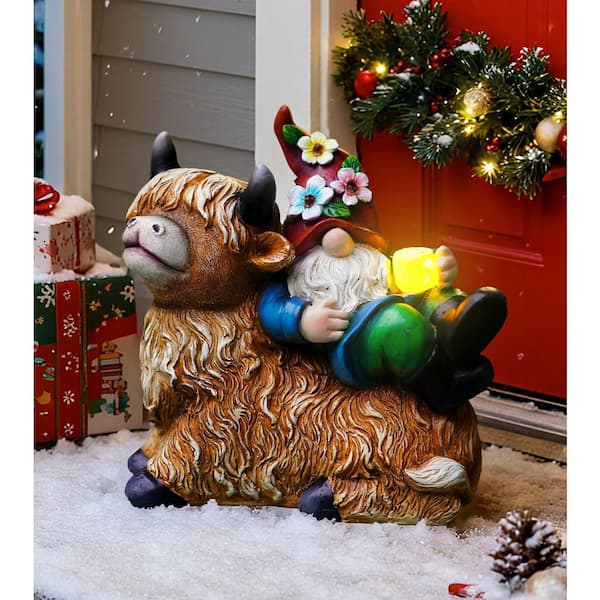 Garden Gnomes Decor Outdoor Statues Gnome on Highland Cow Hold