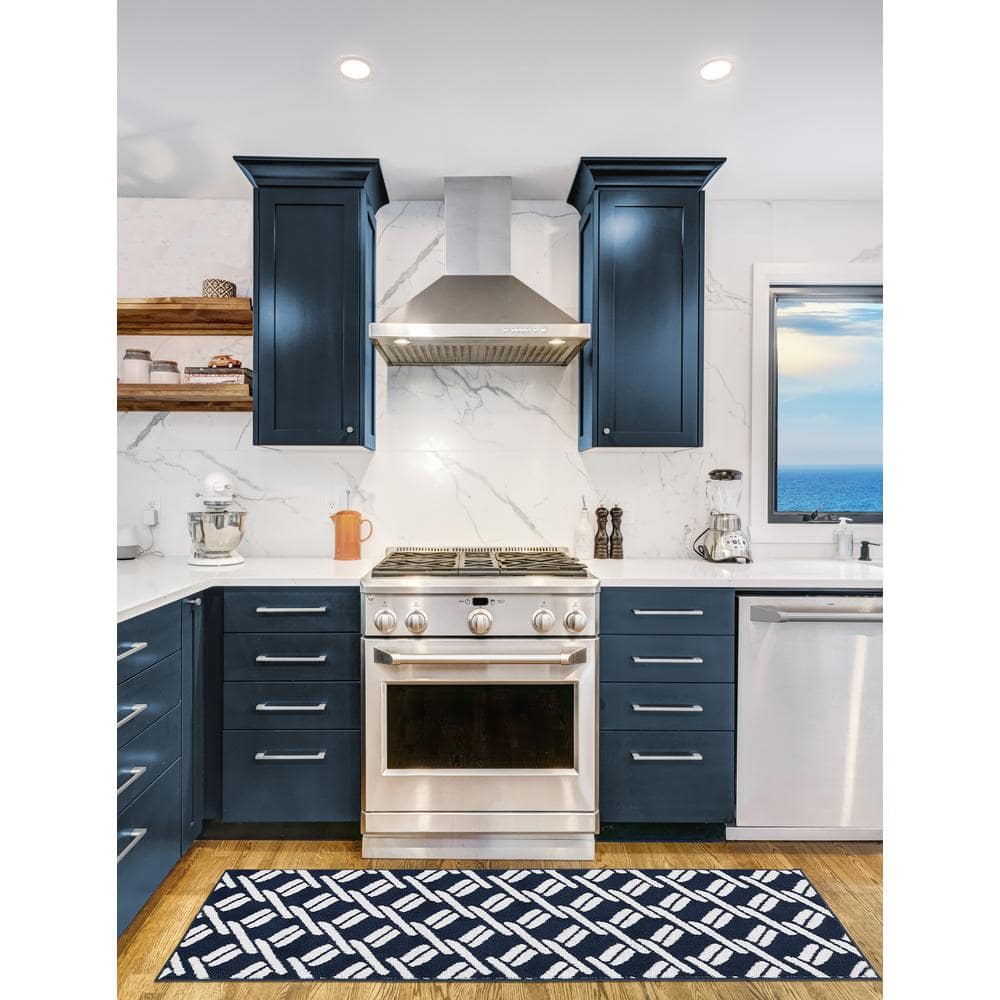 Navy and White Geometric Tufted Runner Rug