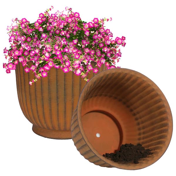 Sunnydaze Carlotta Metal Outdoor Planter - Matte Brown Finish - (Set of 2)