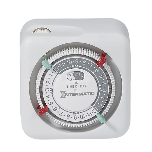 15 Amp 125 Volt 24 Hour Indoor Plug-in Timer, White