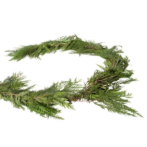 20 ft. Fresh Evergreen Cedar Christmas Garland (Live)